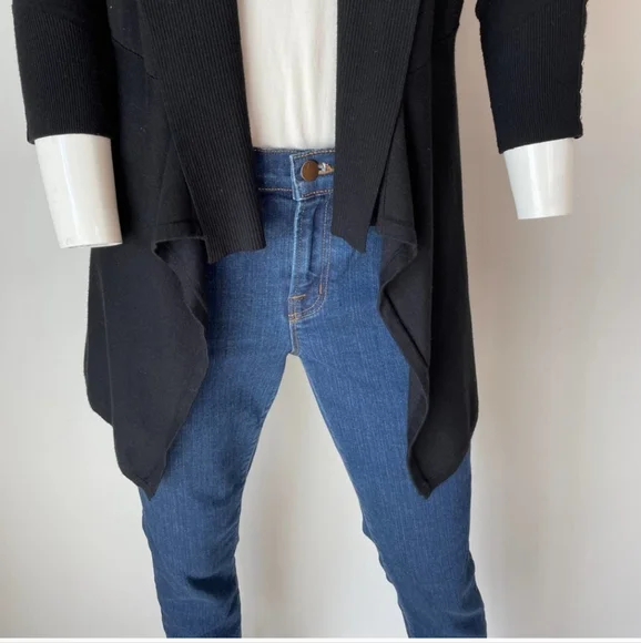 White House Black Market Ribbed Sweater in Black size Large - Picture 6 of 10